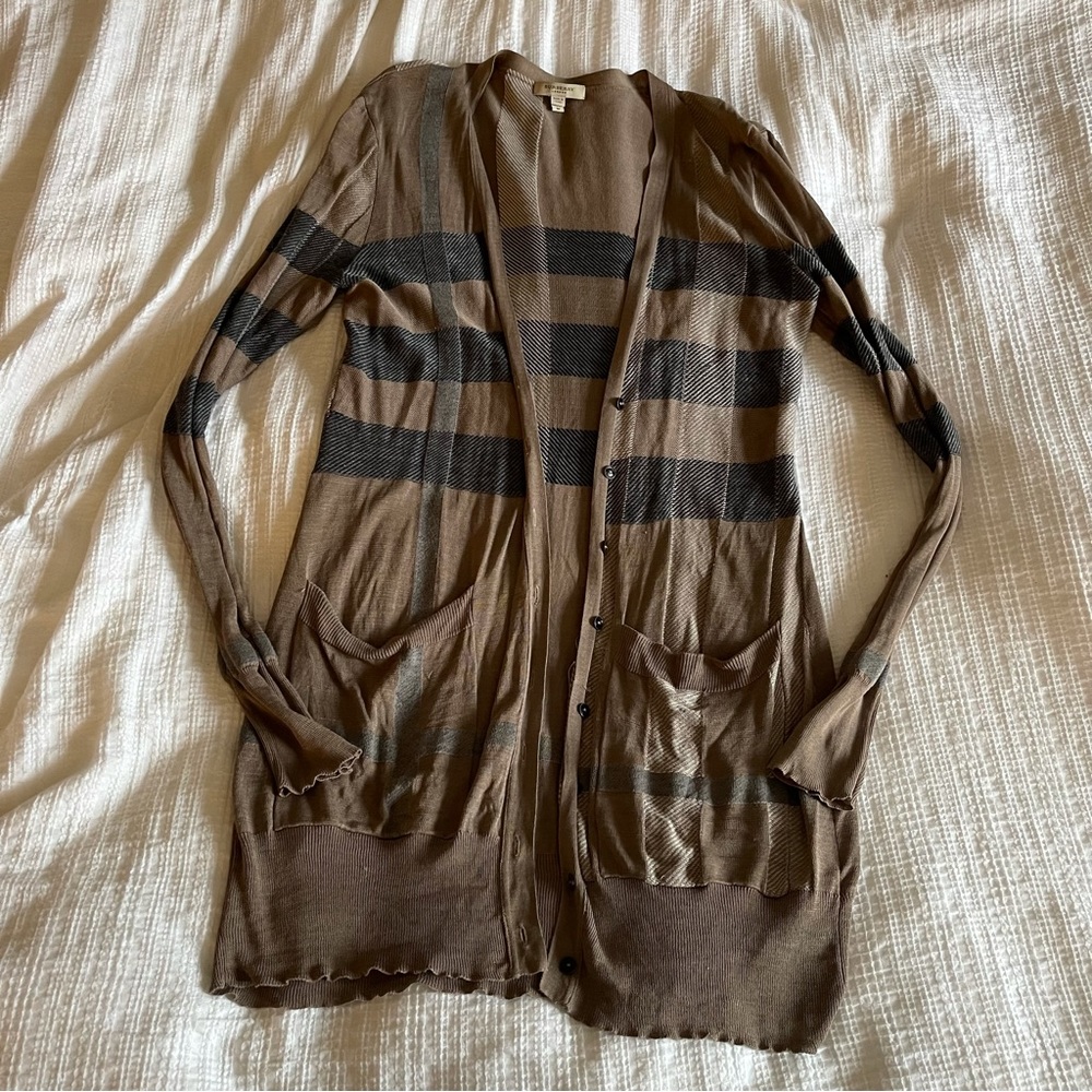 Burberry sweater - Picture 1 of 10
